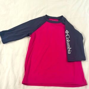 Girls 10 Columbia swim shirt